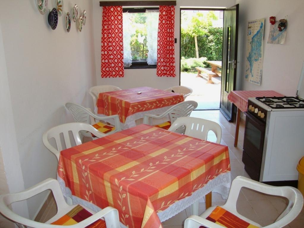 Gyöngyvirág Vendégház Apartamento Balatonboglár Quarto foto