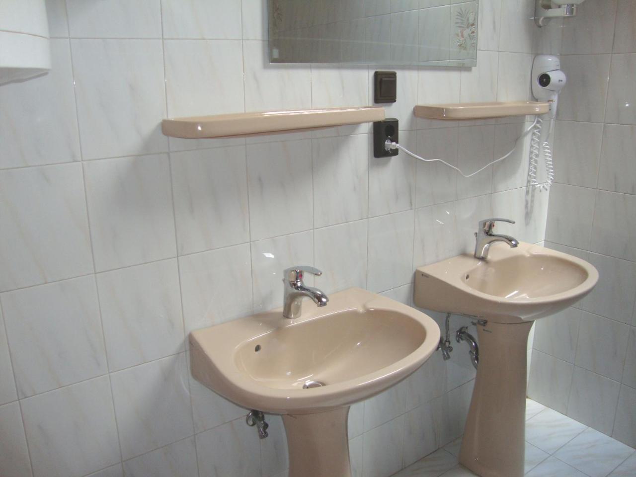 Gyöngyvirág Vendégház Apartamento Balatonboglár Exterior foto