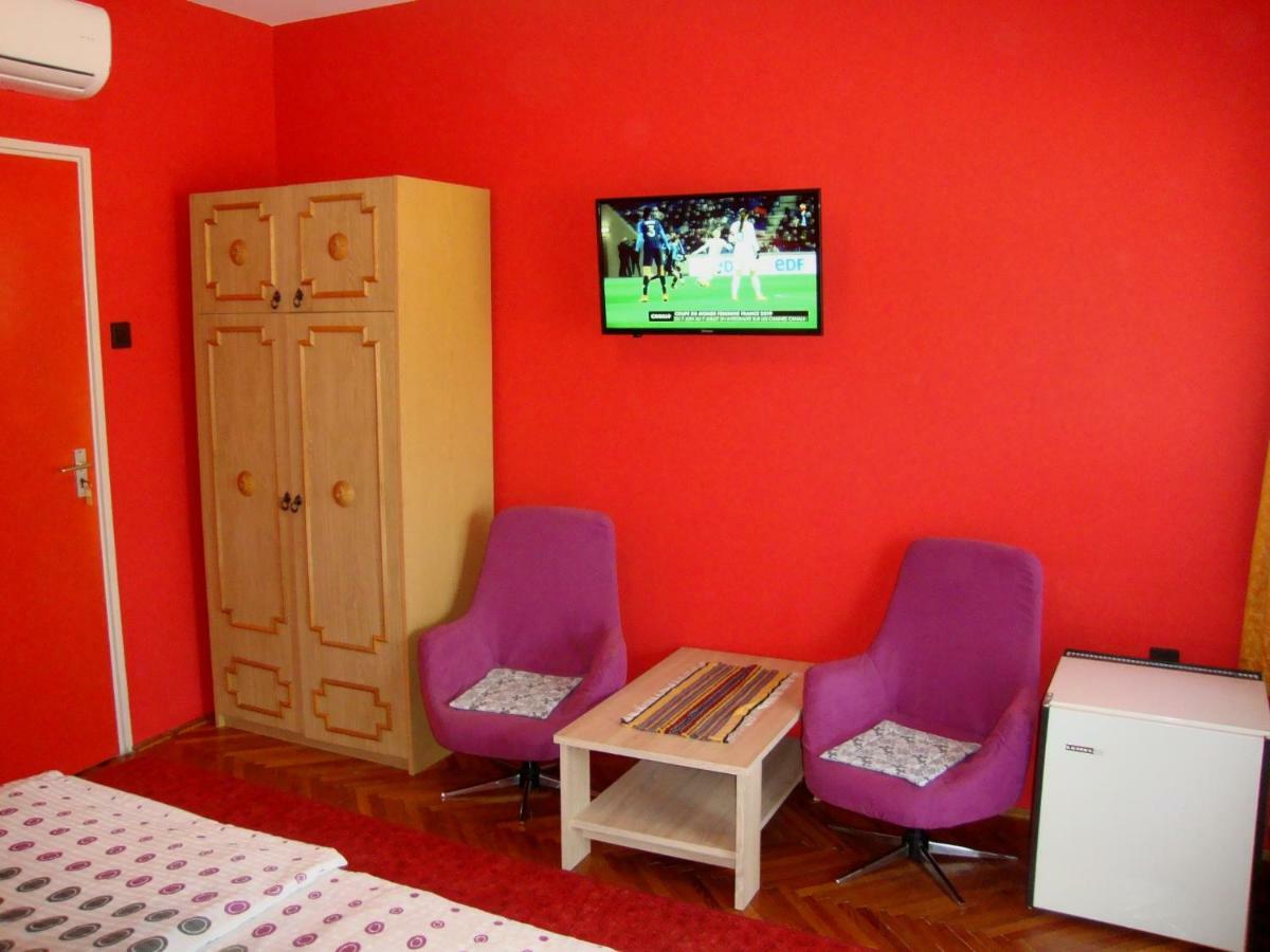 Gyöngyvirág Vendégház Apartamento Balatonboglár Exterior foto
