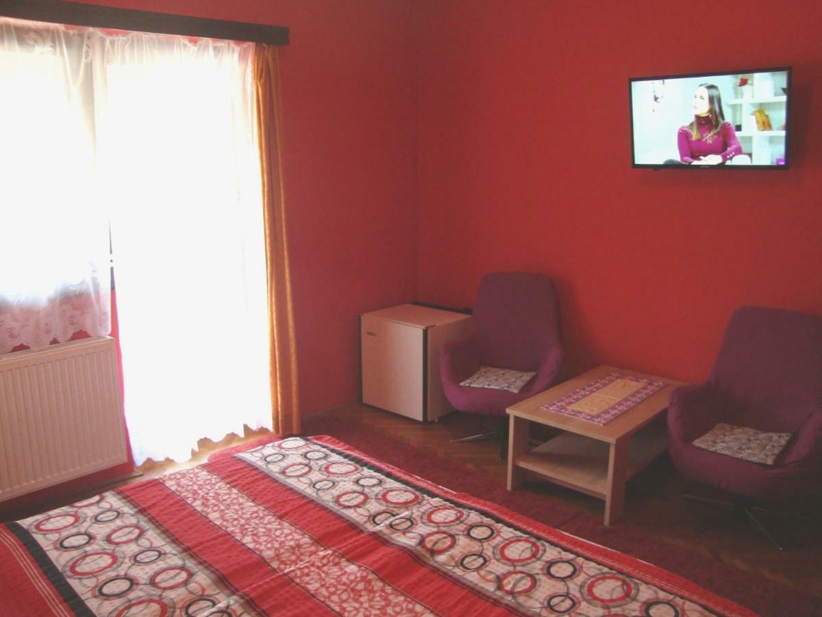 Gyöngyvirág Vendégház Apartamento Balatonboglár Exterior foto