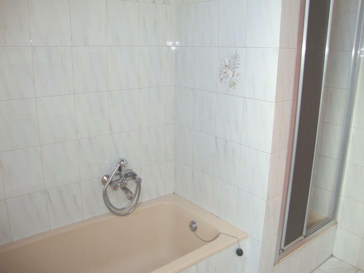 Gyöngyvirág Vendégház Apartamento Balatonboglár Exterior foto