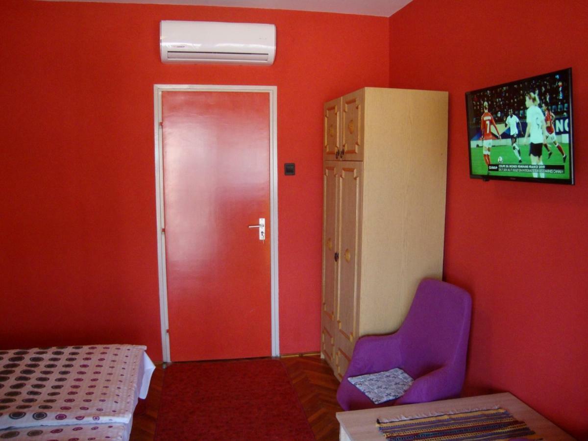 Gyöngyvirág Vendégház Apartamento Balatonboglár Exterior foto