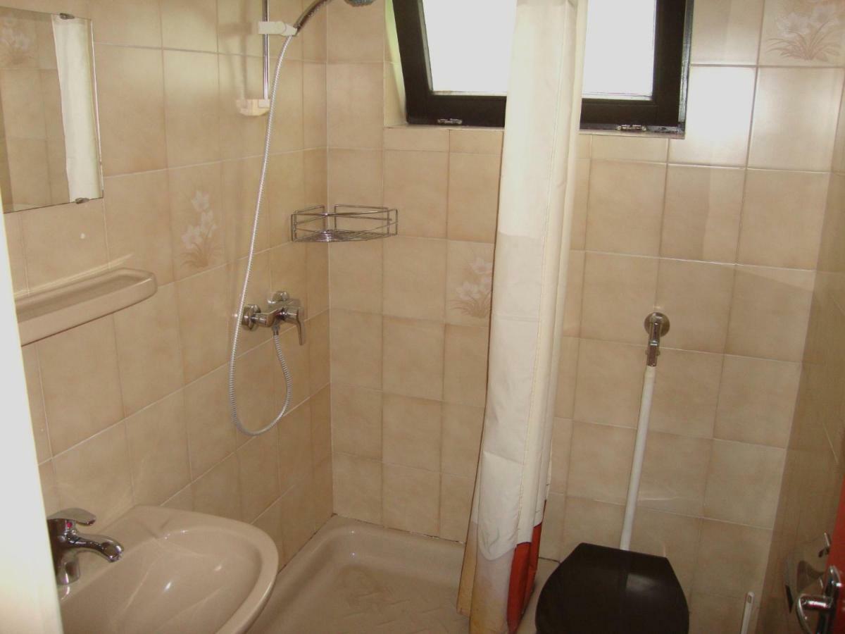 Gyöngyvirág Vendégház Apartamento Balatonboglár Exterior foto