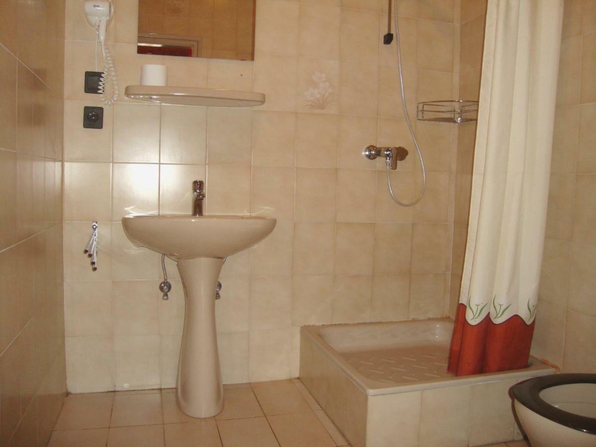 Gyöngyvirág Vendégház Apartamento Balatonboglár Exterior foto